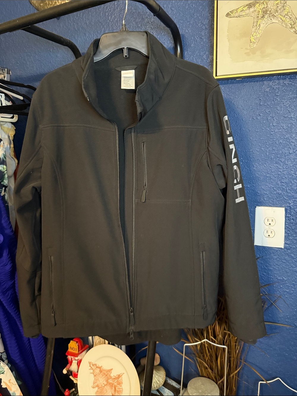 Women’s cinch Black Softshell Jacket - Picture 3 of 5